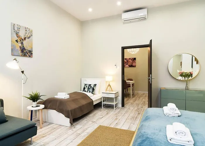 Ultra And Stylish With Ac Apartment